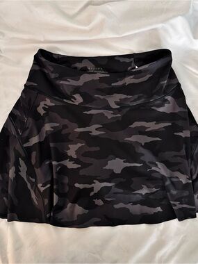 Athleta Black & Gray Camo Skort